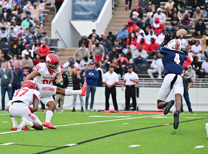 north shore atascocita football tom dendy houston texas uil regional finals 2023 TD1_0739
